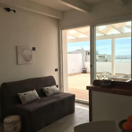 Attico Vista Mare Nyaraló
