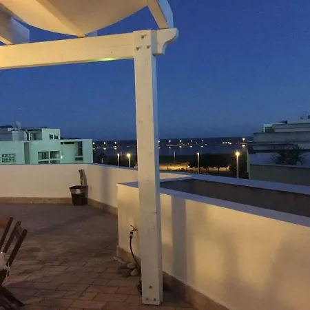 Attico Vista Mare Nyaraló
